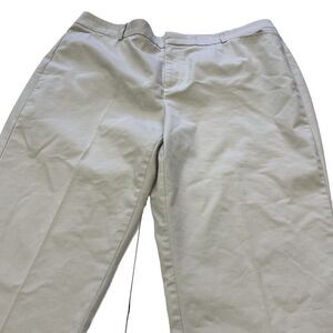 Dockers Women’s‎ Khaki Chino Capri Pants Size 20W Zipper Pockets Pre Owned